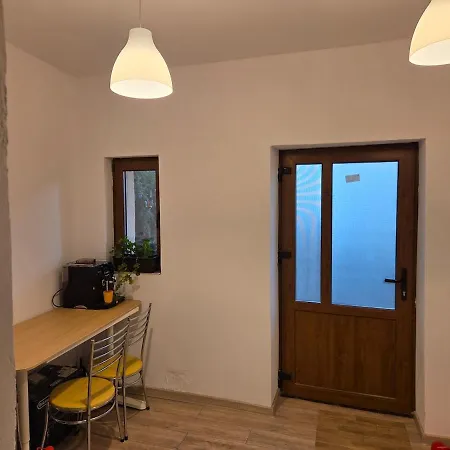 Balkan Hideaway Self Check-in דירה טימישוארה